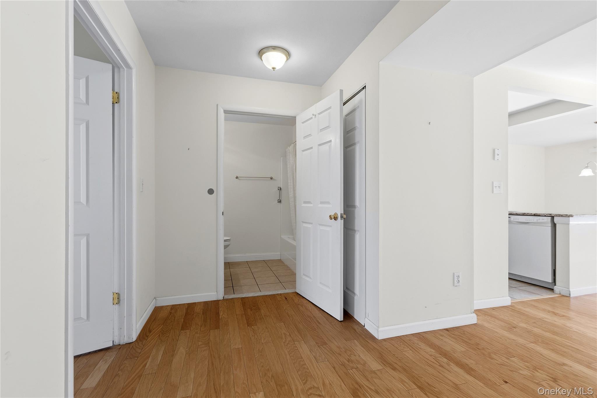 157 Carriage Court E