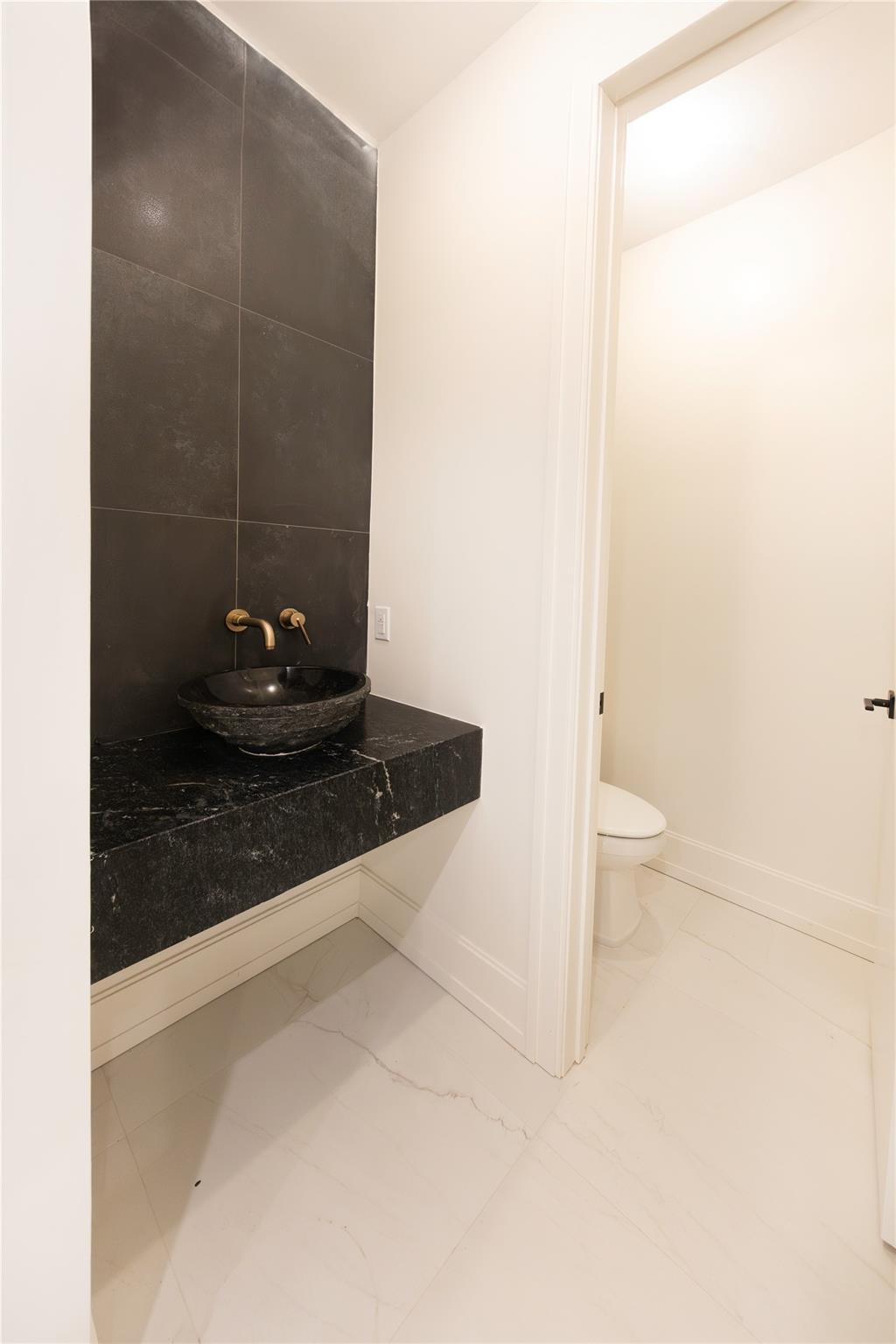 3 Carlton Road 203