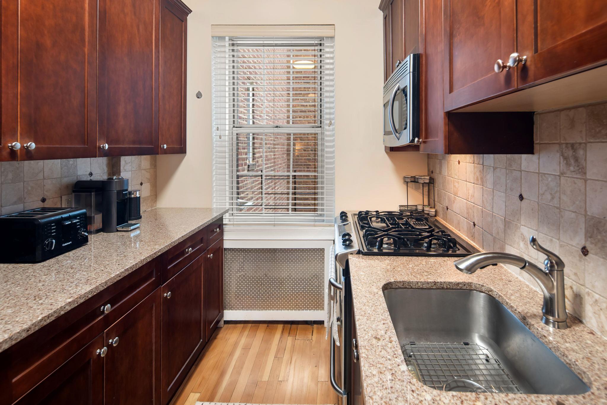 21 N Chatsworth Avenue #4G, Larchmont, New York image 12