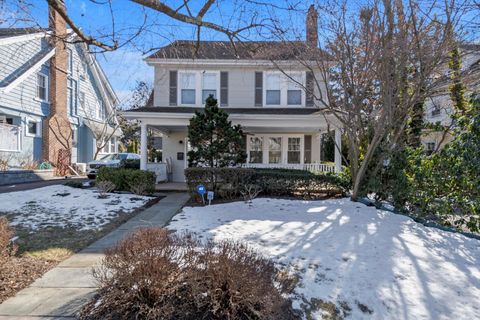 10 Murray Avenue Port Washington NY 11050