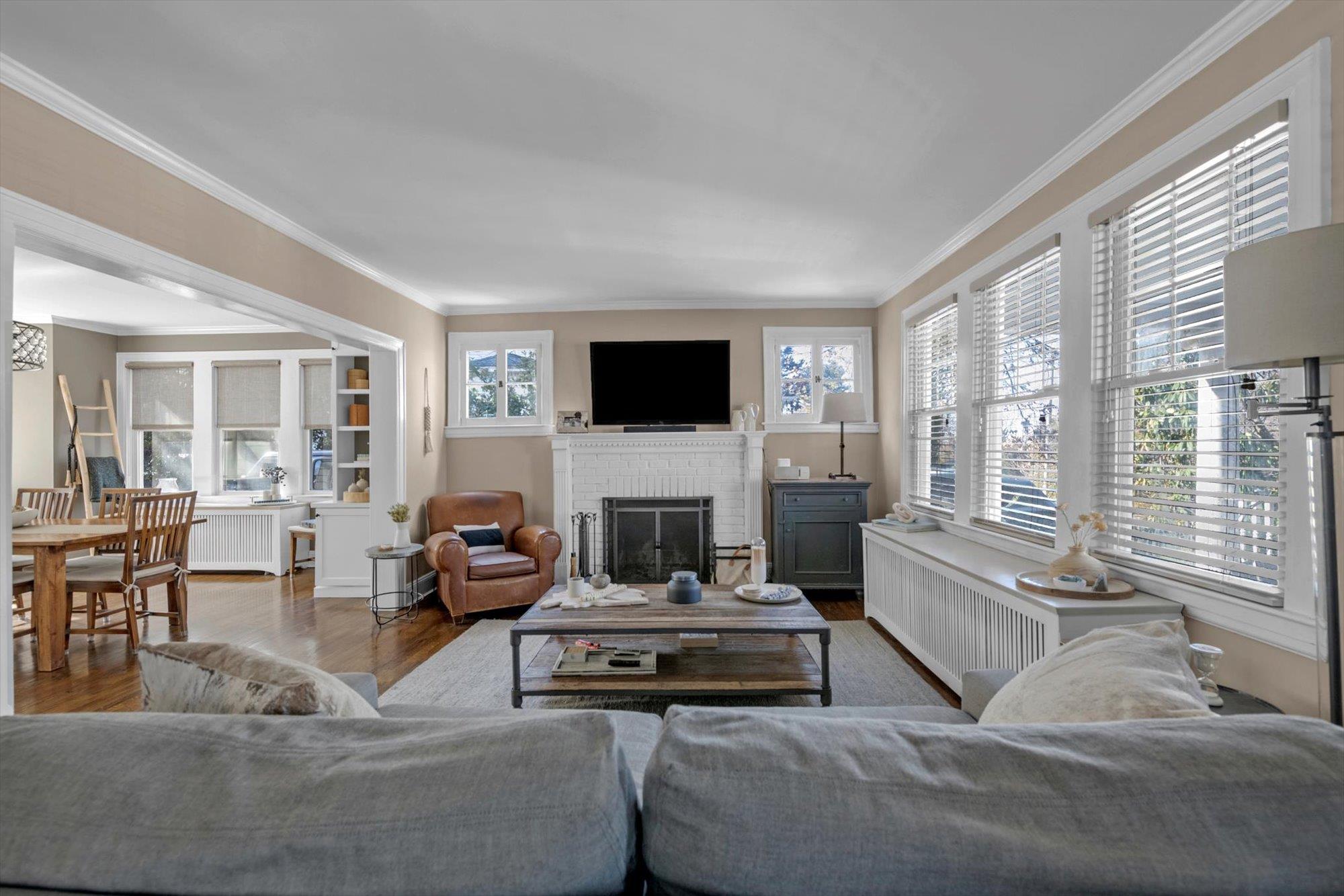 10 Murray Avenue, Port Washington, New York image 5