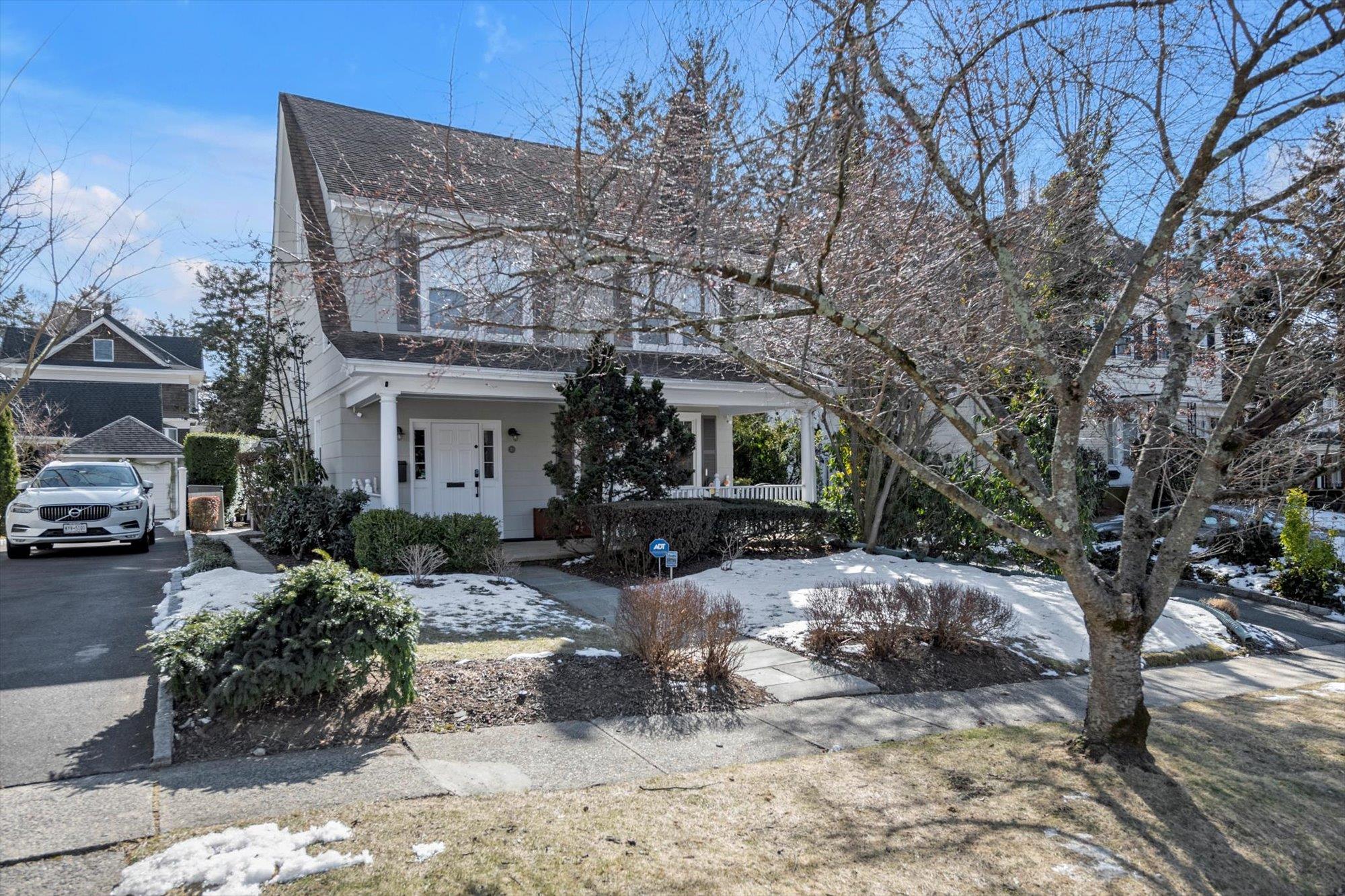 10 Murray Avenue, Port Washington, New York image 24