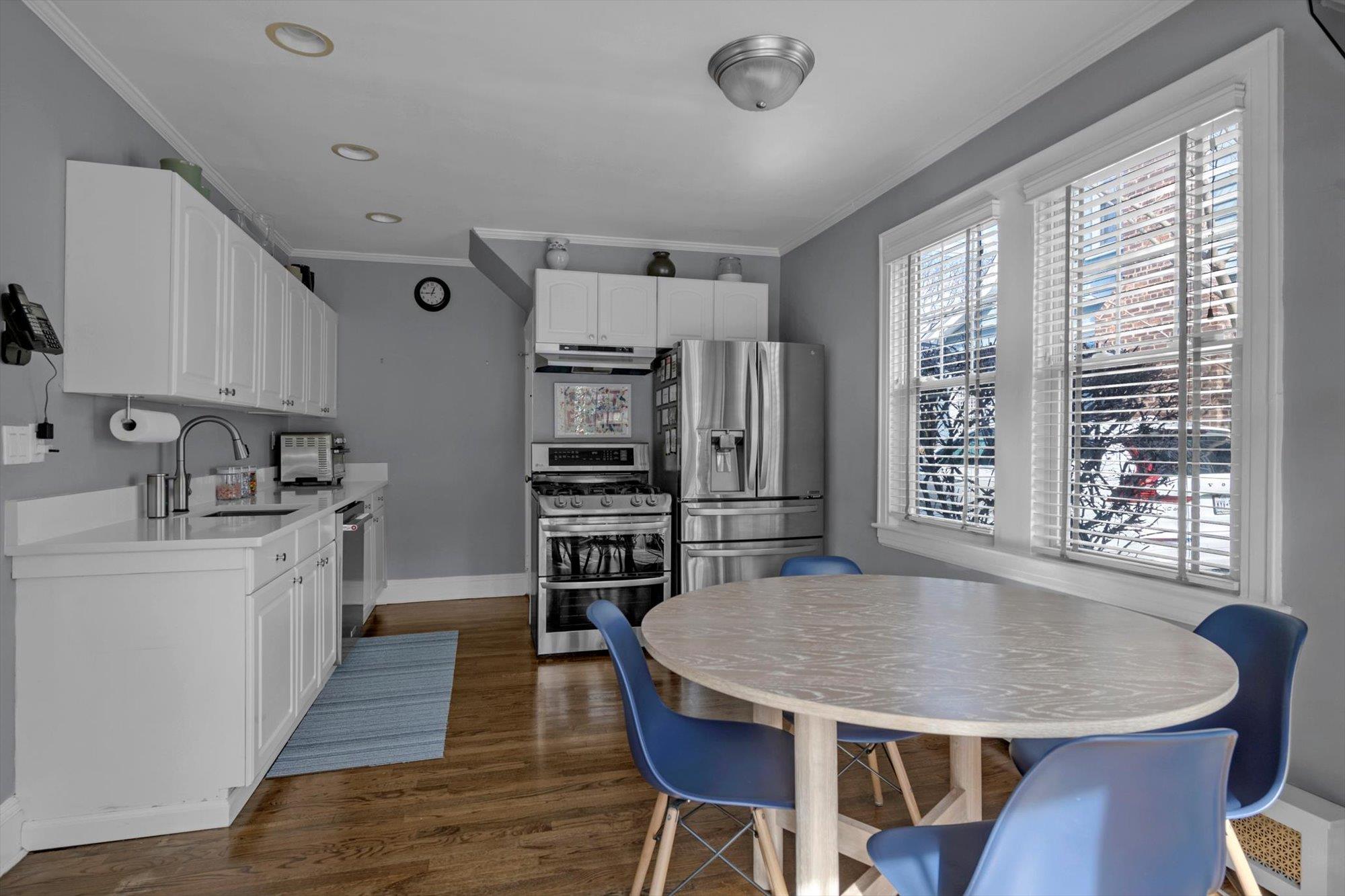 10 Murray Avenue, Port Washington, New York image 9