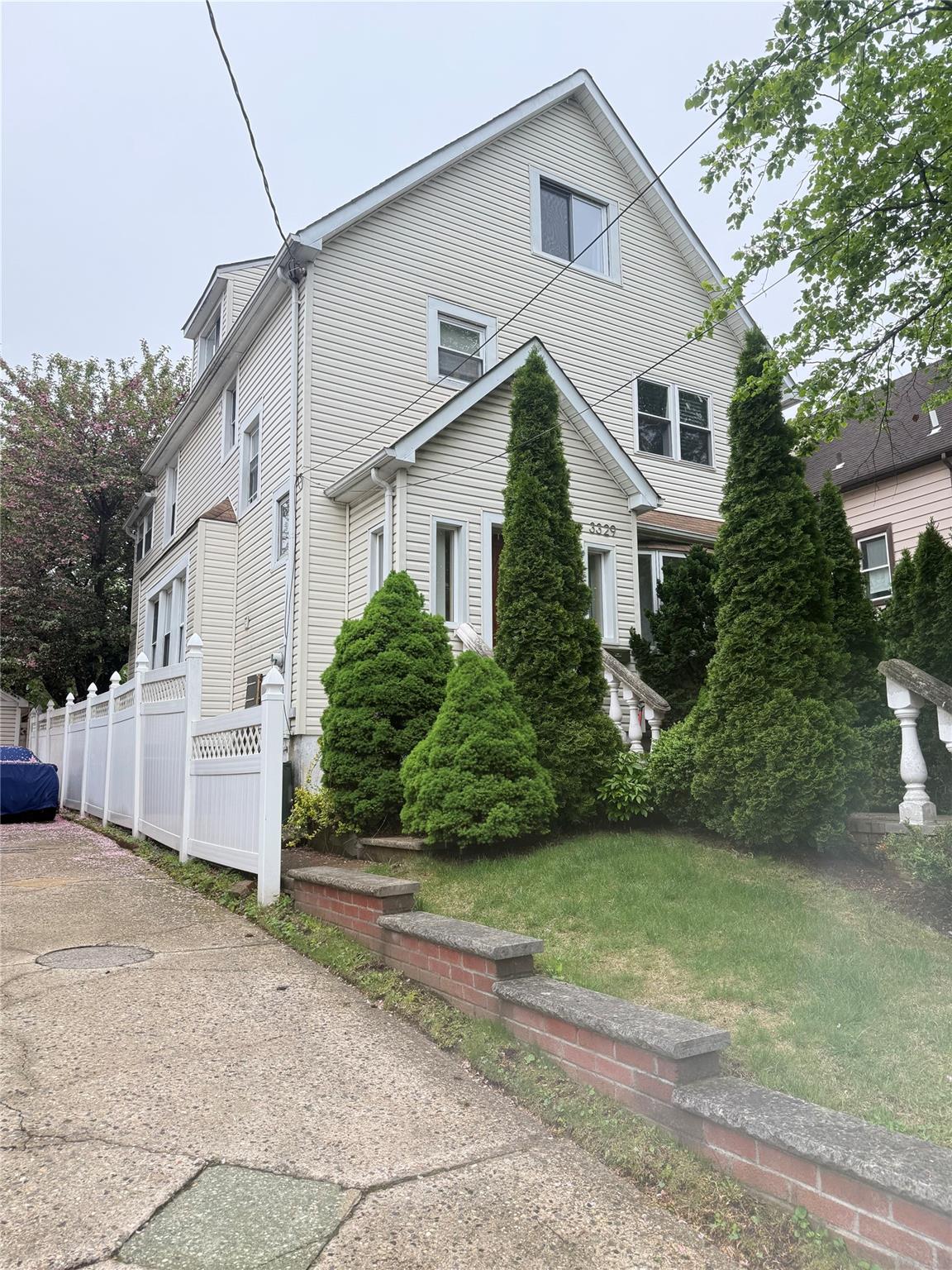 33-29 166 Street, Flushing, New York image 2
