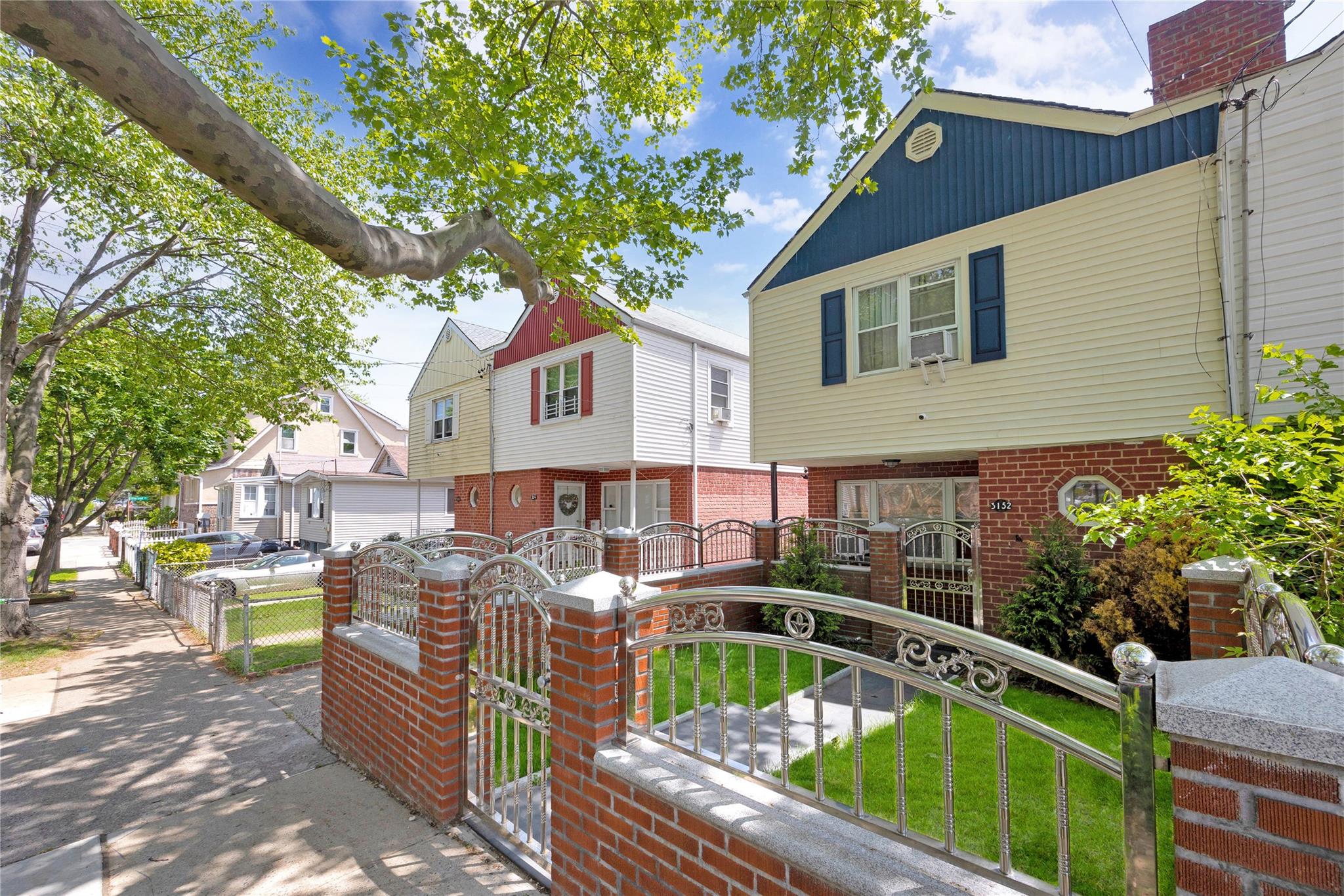 3152 Randall Avenue