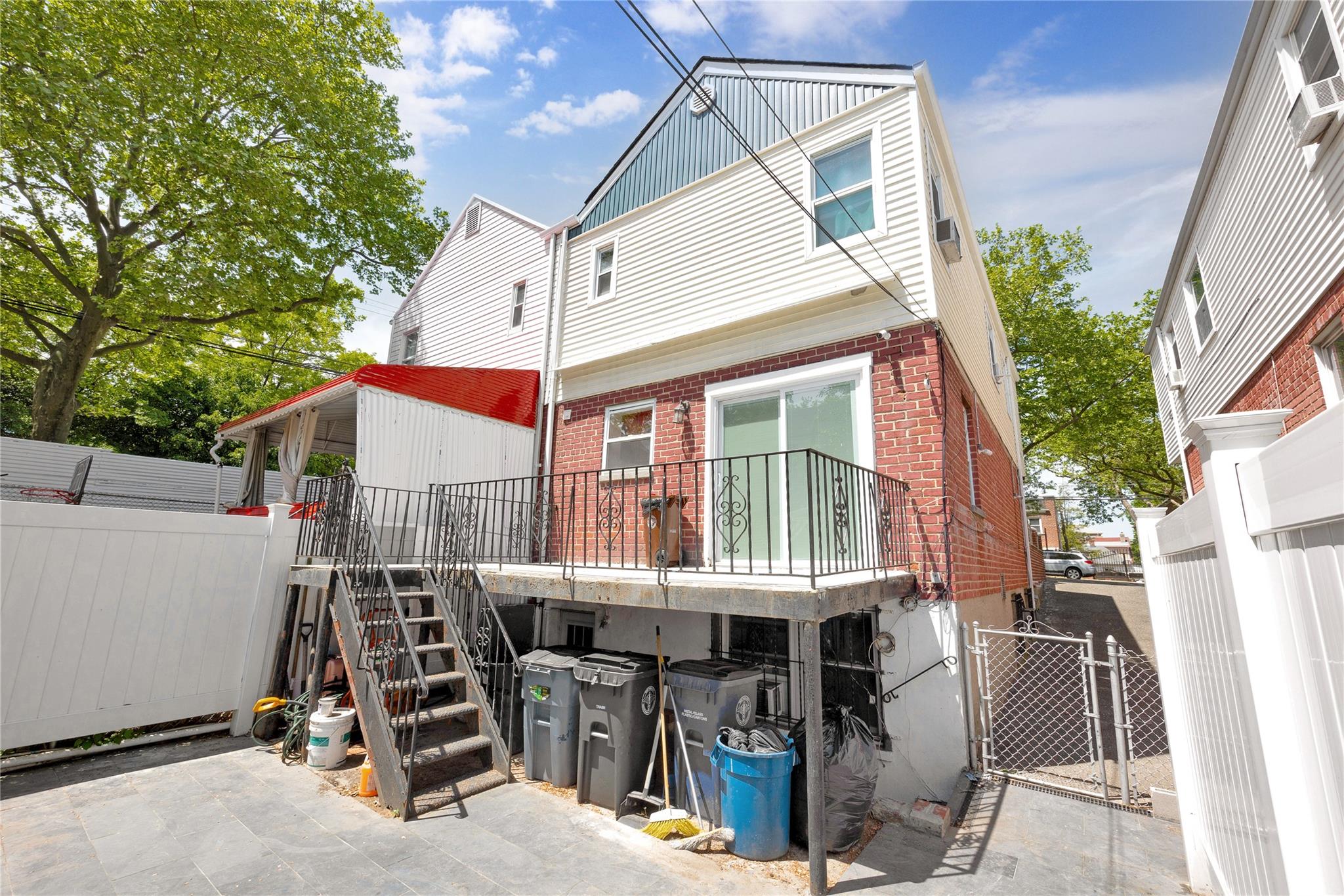 3152 Randall Avenue