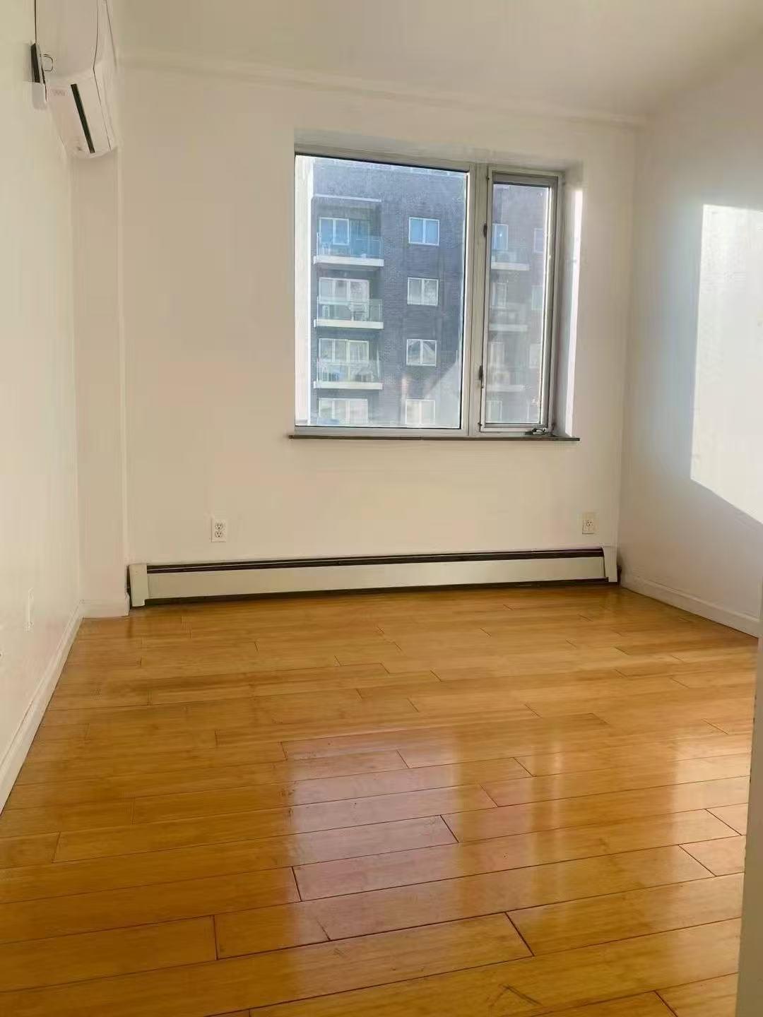 132-03 Sandford Avenue Ave #3F, Flushing, New York image 4