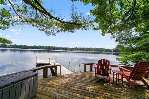Photo of 114 Lake Shore Drive S, Rock Hill, NY 12775 (MLS # 886861)