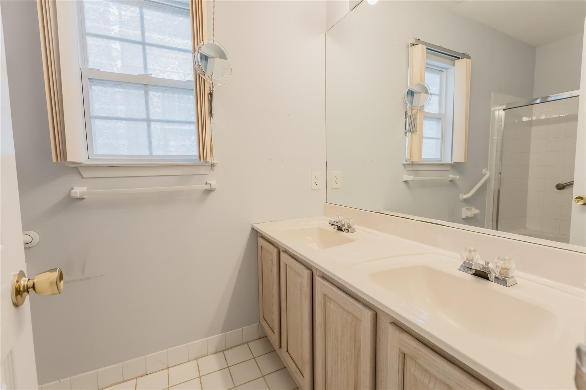 7 Ethan Circle, Middle Island, New York image 20