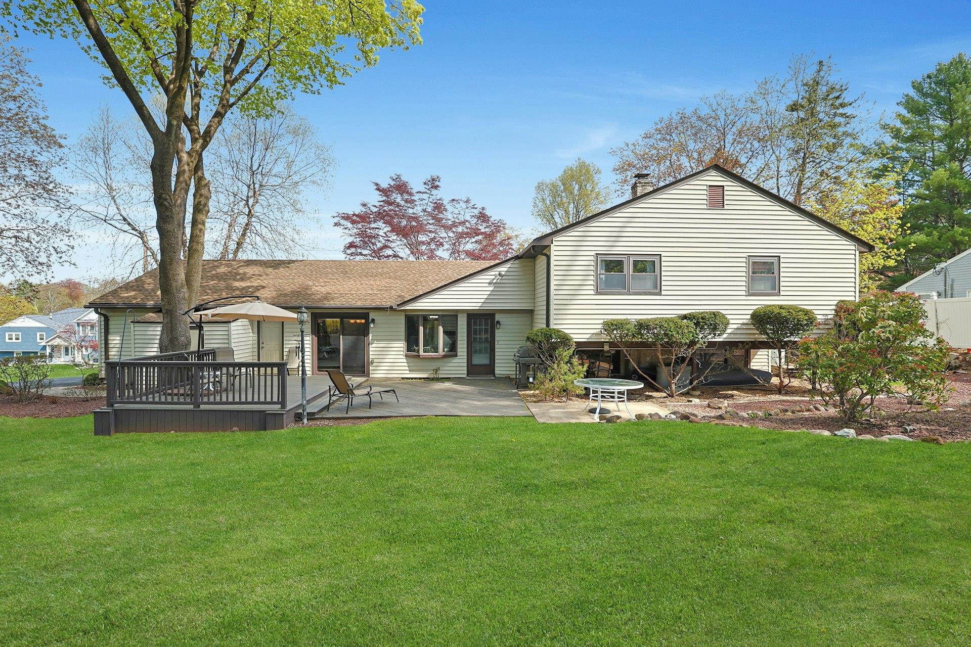 3 Gerken Drive, New City, New York image 32
