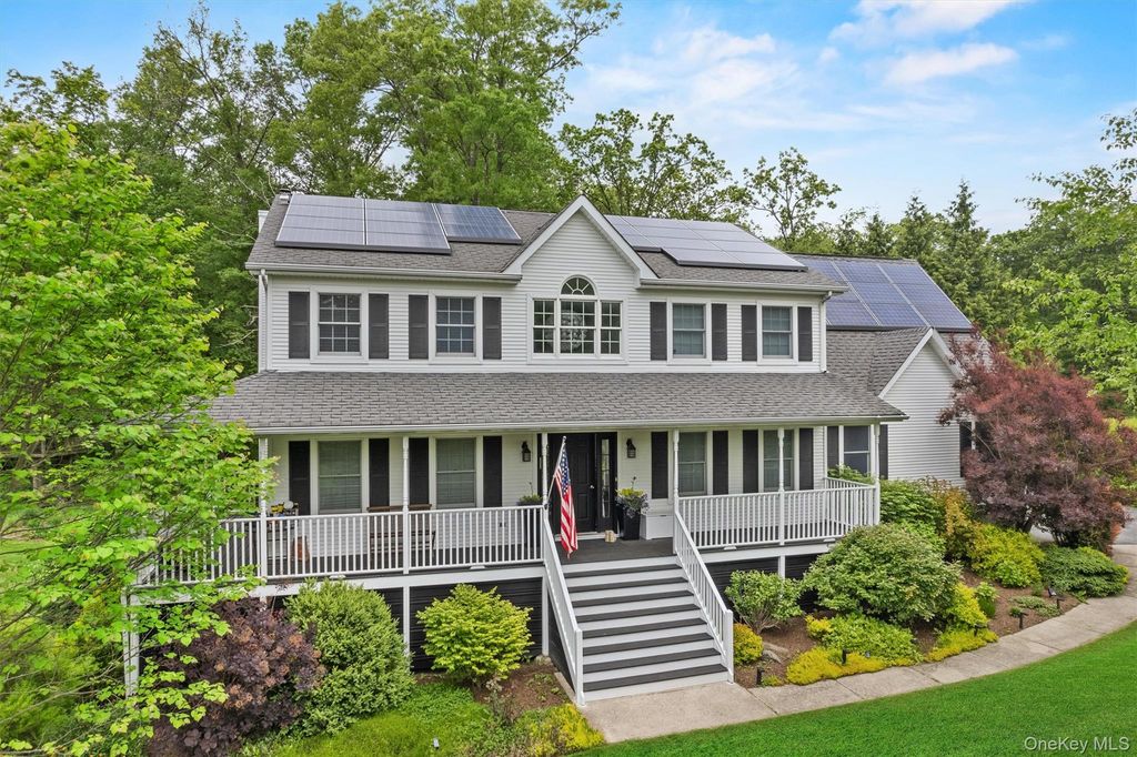 Photo of 5 Gabriels Drive, Chester, NY 10918 (MLS # 952148)