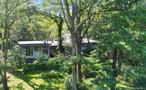 35 Saxon Woods Road White Plains NY 10605