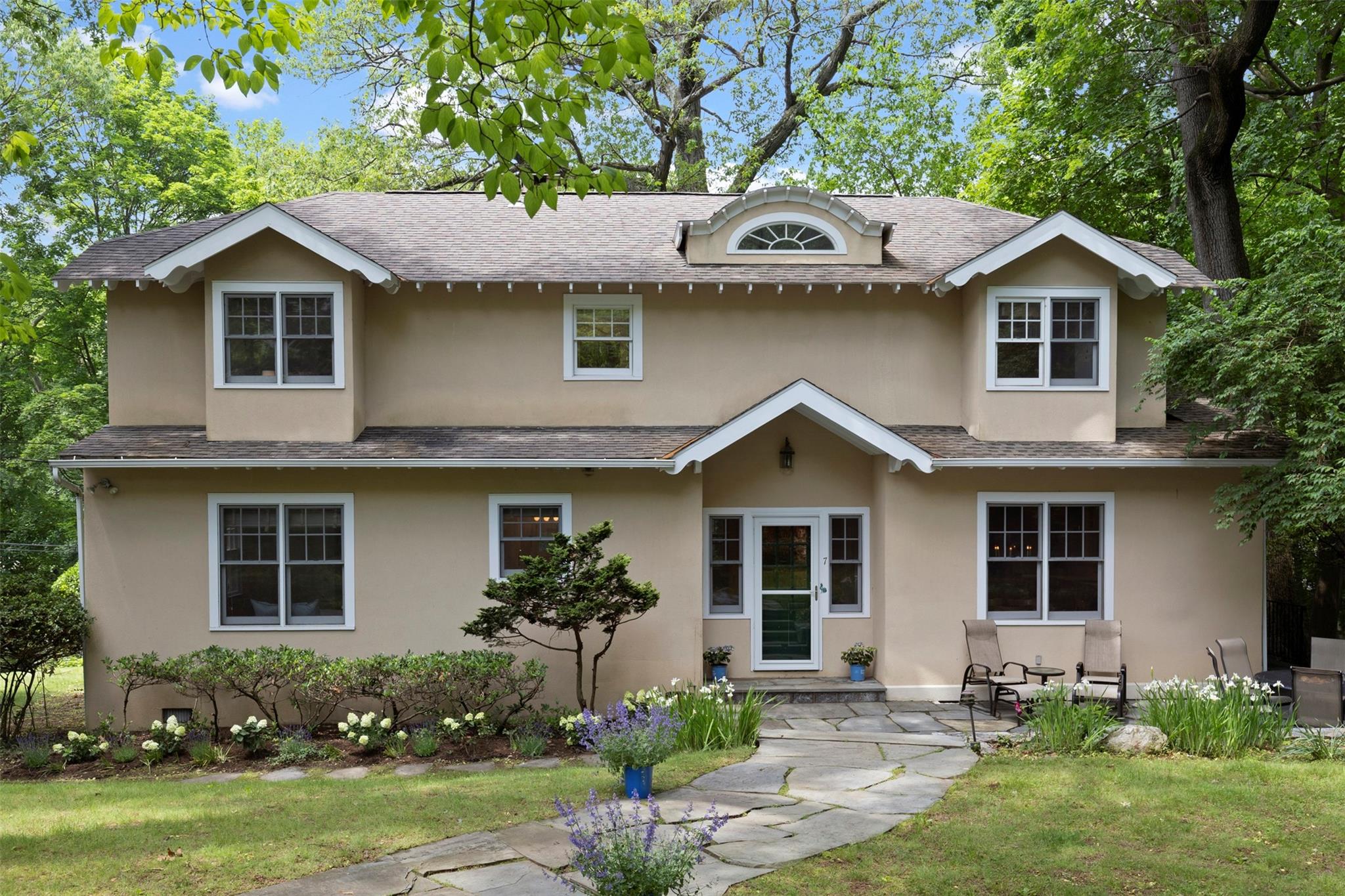 Property for Sale at Ravine Drive, Hastings-On-Hudson, New York - Bedrooms: 5 
Bathrooms: 5 
Rooms: 9  - $1,650,000