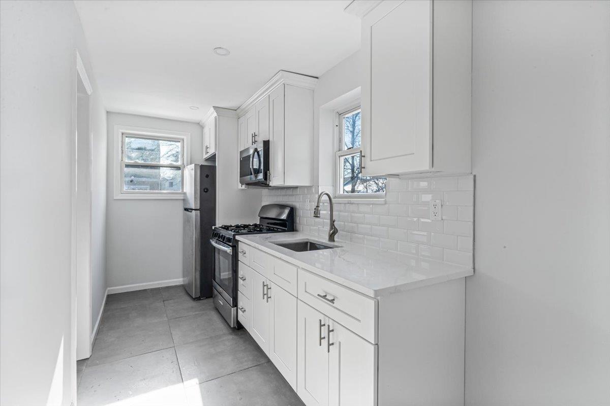 208 Princeton Street, Hempstead, New York image 6