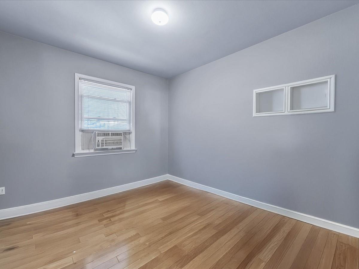 22 Juanita Avenue, Huntington, New York image 10