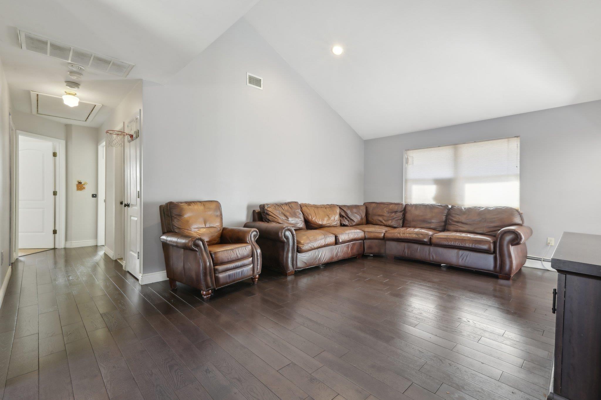 403 Haverstraw Road, Suffern, New York image 5