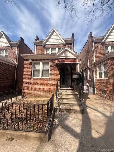 Homes For Sale - 52-30 62nd Street<br/> Queens County, Maspeth, NY 11378