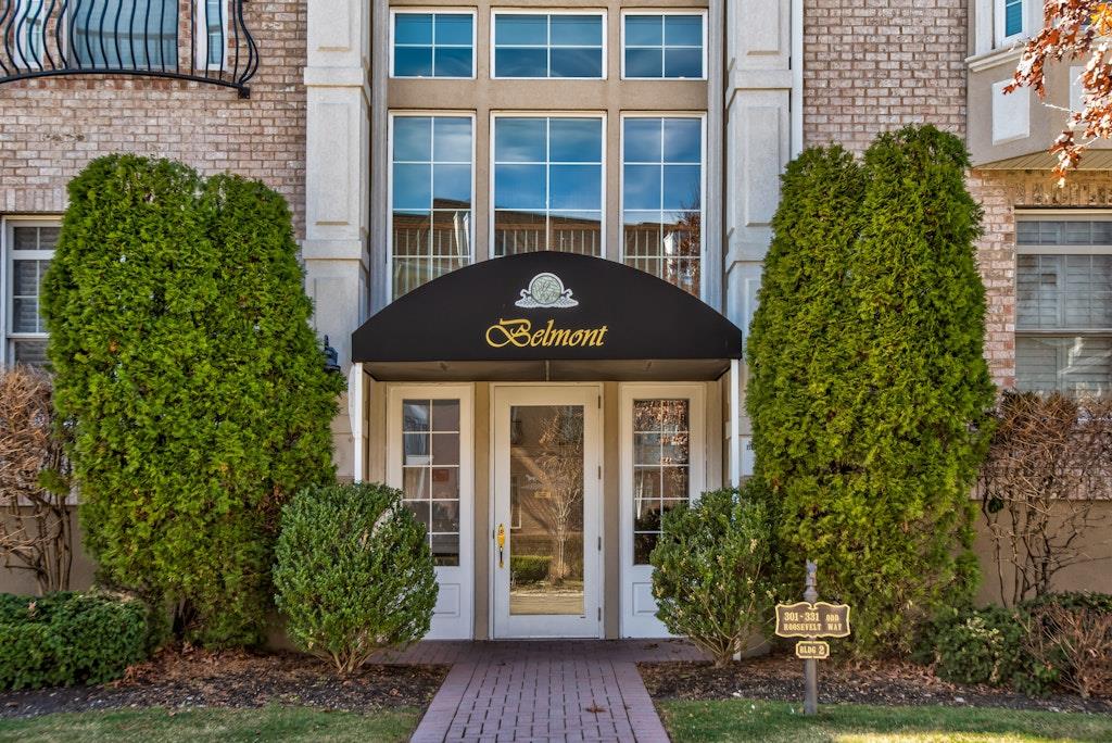 303 Roosevelt Way, Westbury, New York image 1