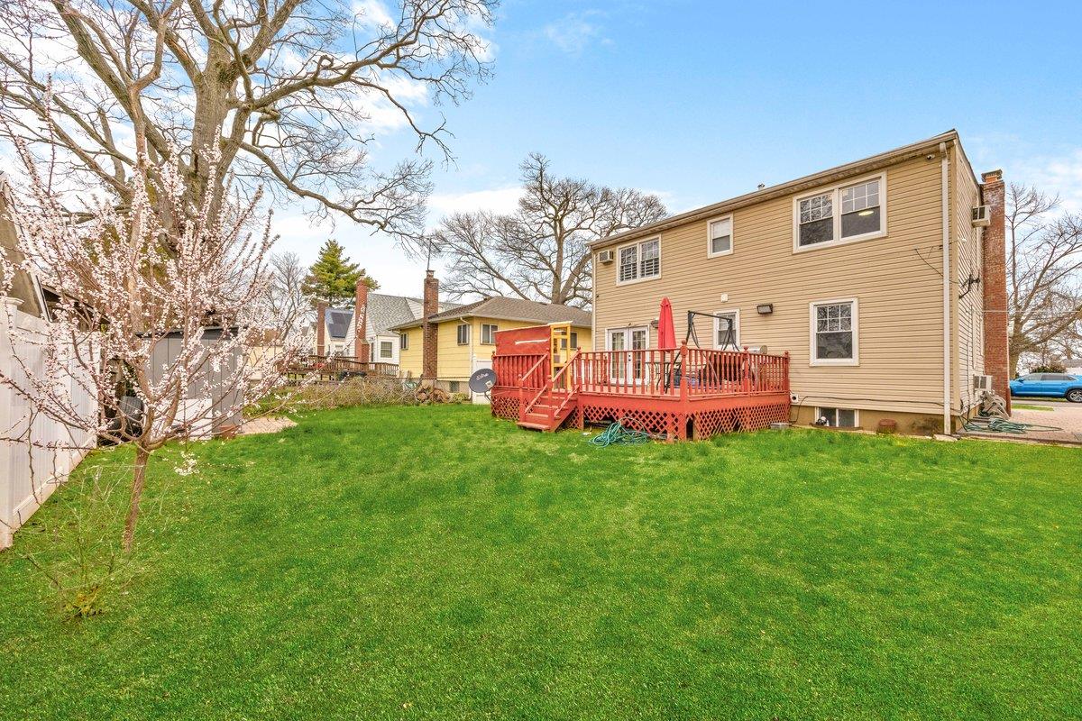 58 Camdike Street, Valley Stream, New York image 22