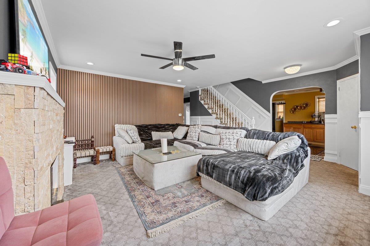 58 Camdike Street, Valley Stream, New York image 6