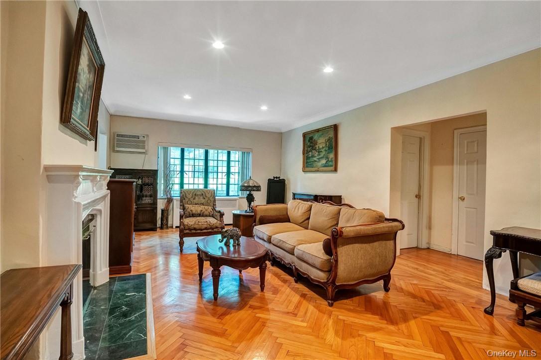 915 Wynnewood Road G2