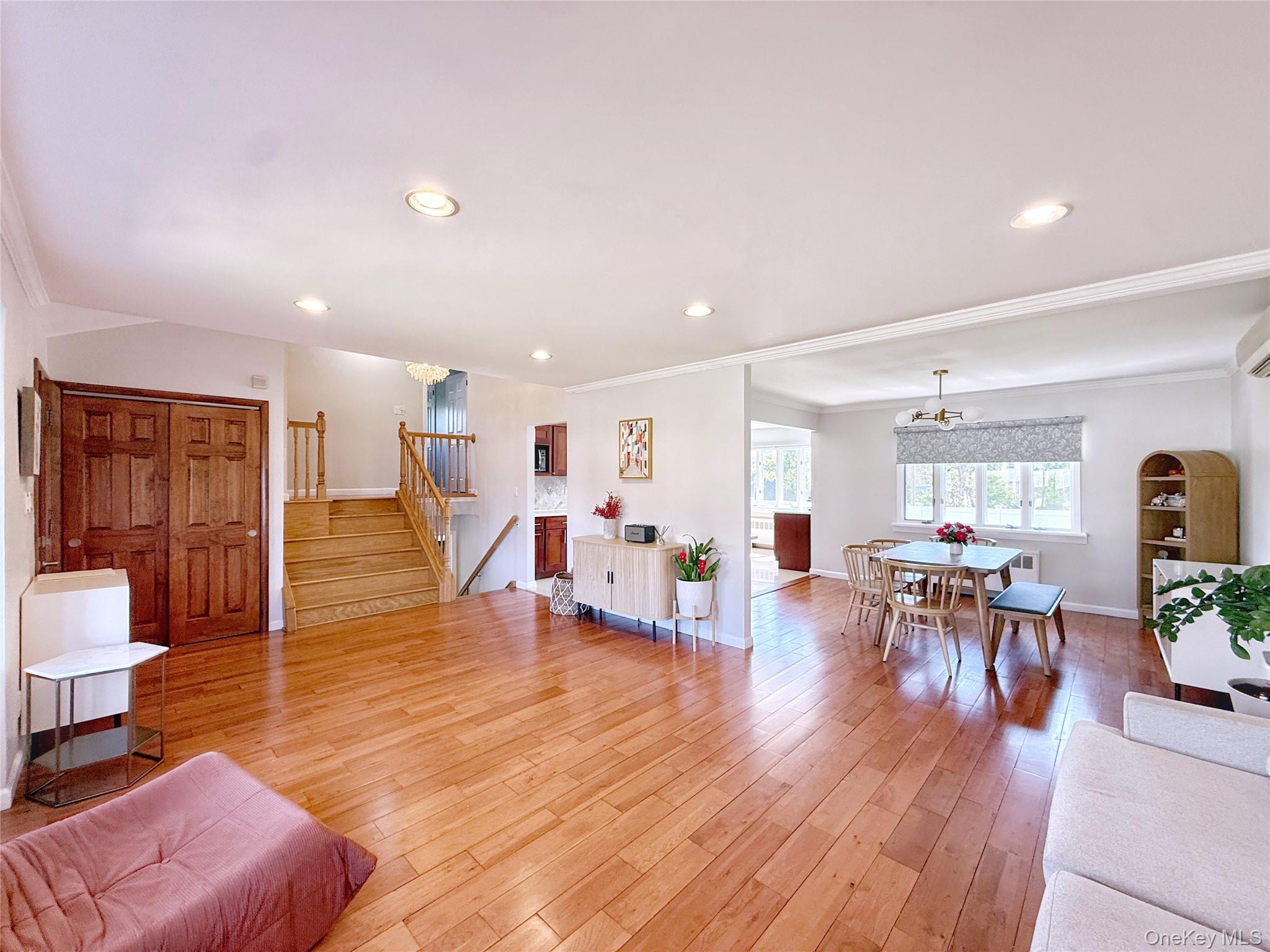 311 Southwood Circle