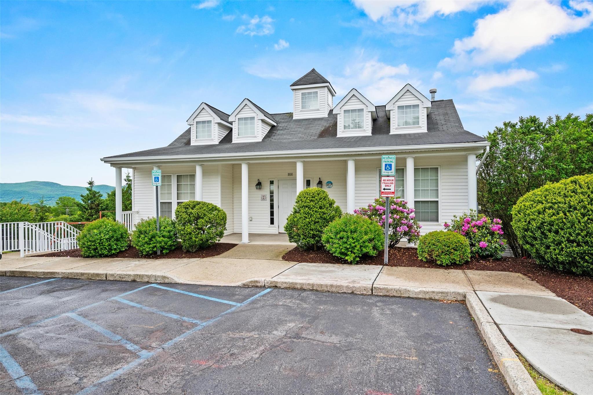 5005 John Hancock Court #100, New Windsor, New York image 42