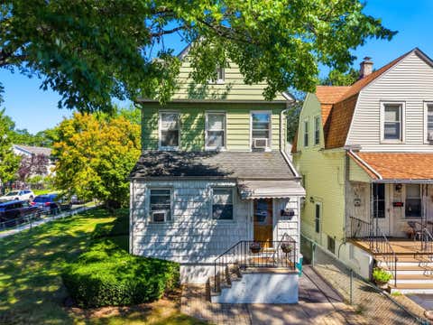 Homes For Sale - 315 Sickles Avenue<br/> New Rochelle, NY 10801