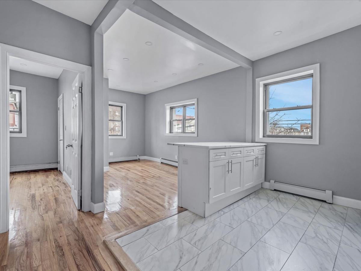 125-19 111th Ave
