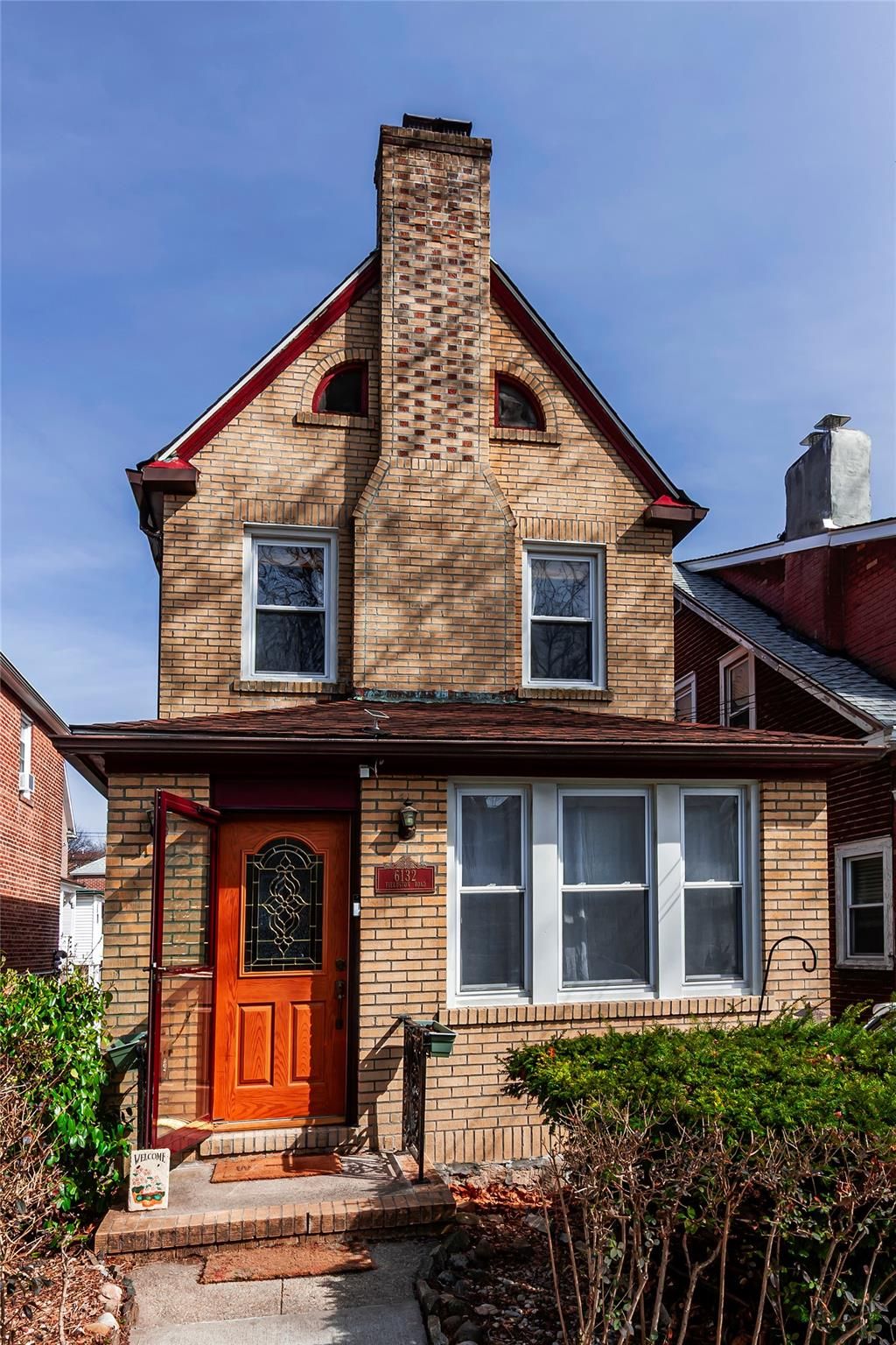 listing image 0