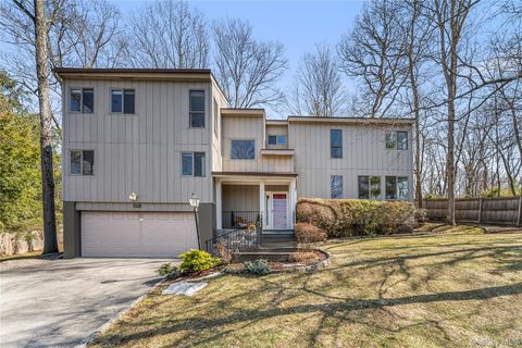 Homes For Sale - 111 Ridge Road<br/> Ardsley, NY 10502