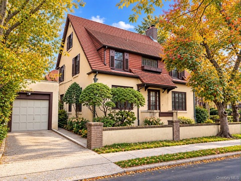Photo of 2 Ivy Close, Forest Hills, NY 11375 (MLS # 1060195)