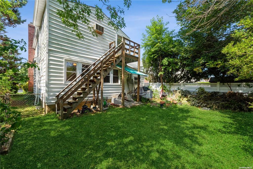 62 Herman Boulevard, Franklin Square, New York image 44