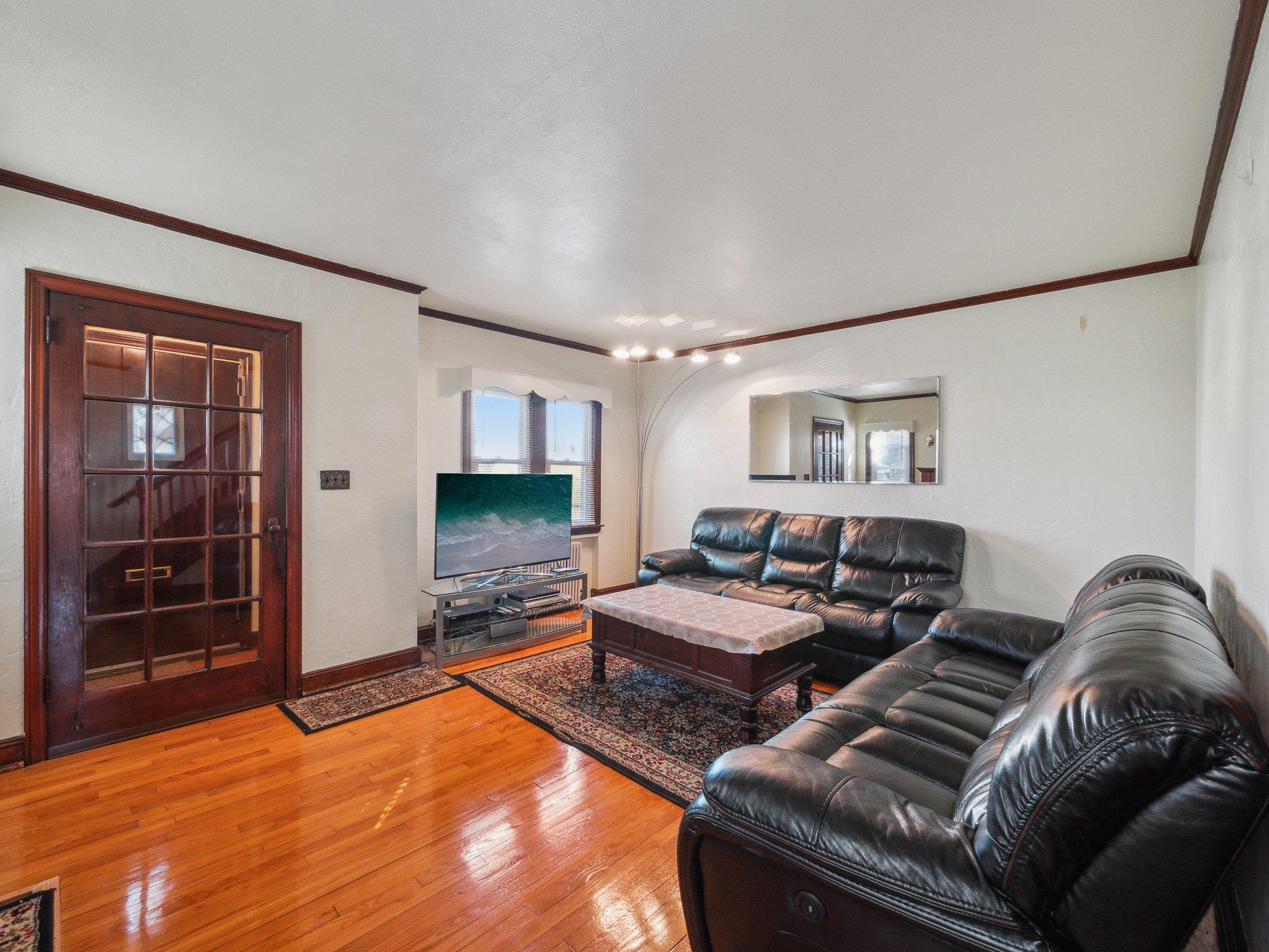 62 Herman Boulevard, Franklin Square, New York image 3