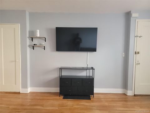 35-31 Street 205th Street Unit 299, Bayside, NY 11361 - MLS#: 935653