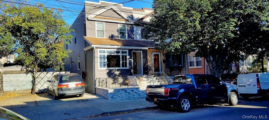 Photo of 107-13 88th St, Ozone Park, NY 11417 (MLS # 1065953)