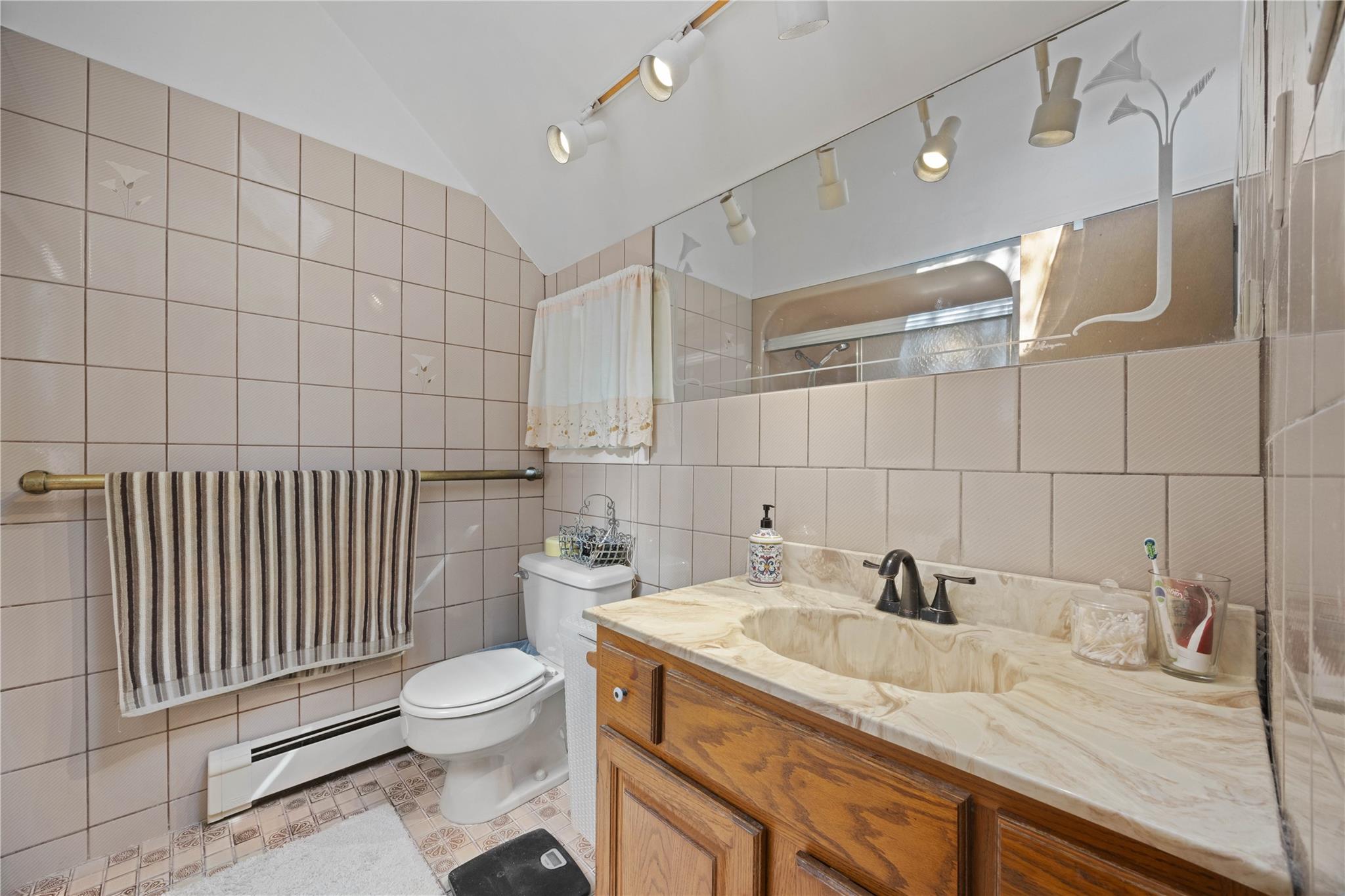18 Willow Street, Roslyn Heights, New York image 16