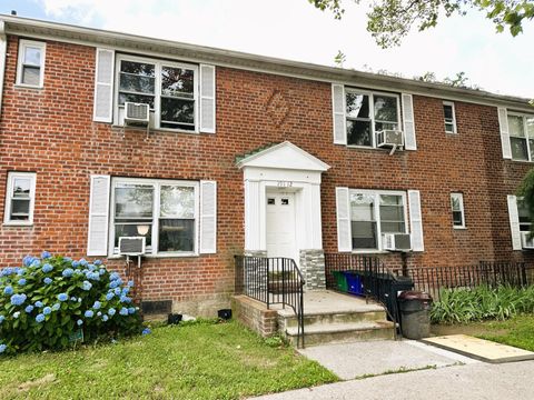 19112 Station Road Flushing NY 11358