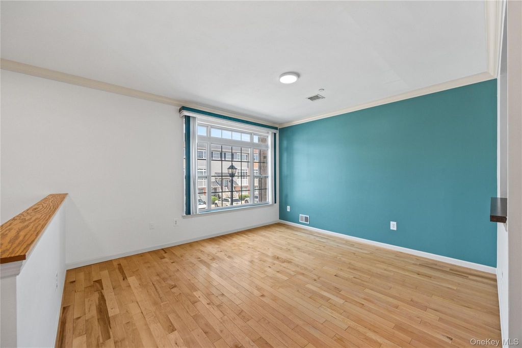 Photo of 123 Heron Lane #454, Bronx, NY 10473 (MLS # 1014042)