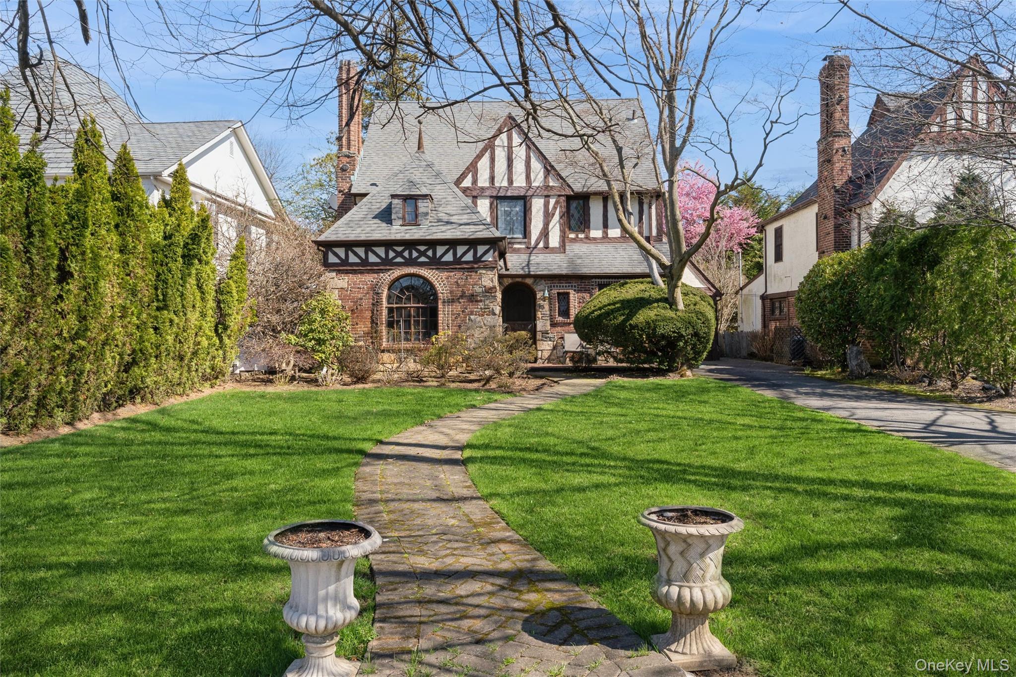 63 Marlborough Court