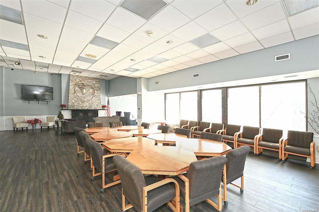 34 Richmond Boulevard #1B, Ronkonkoma, New York image 18