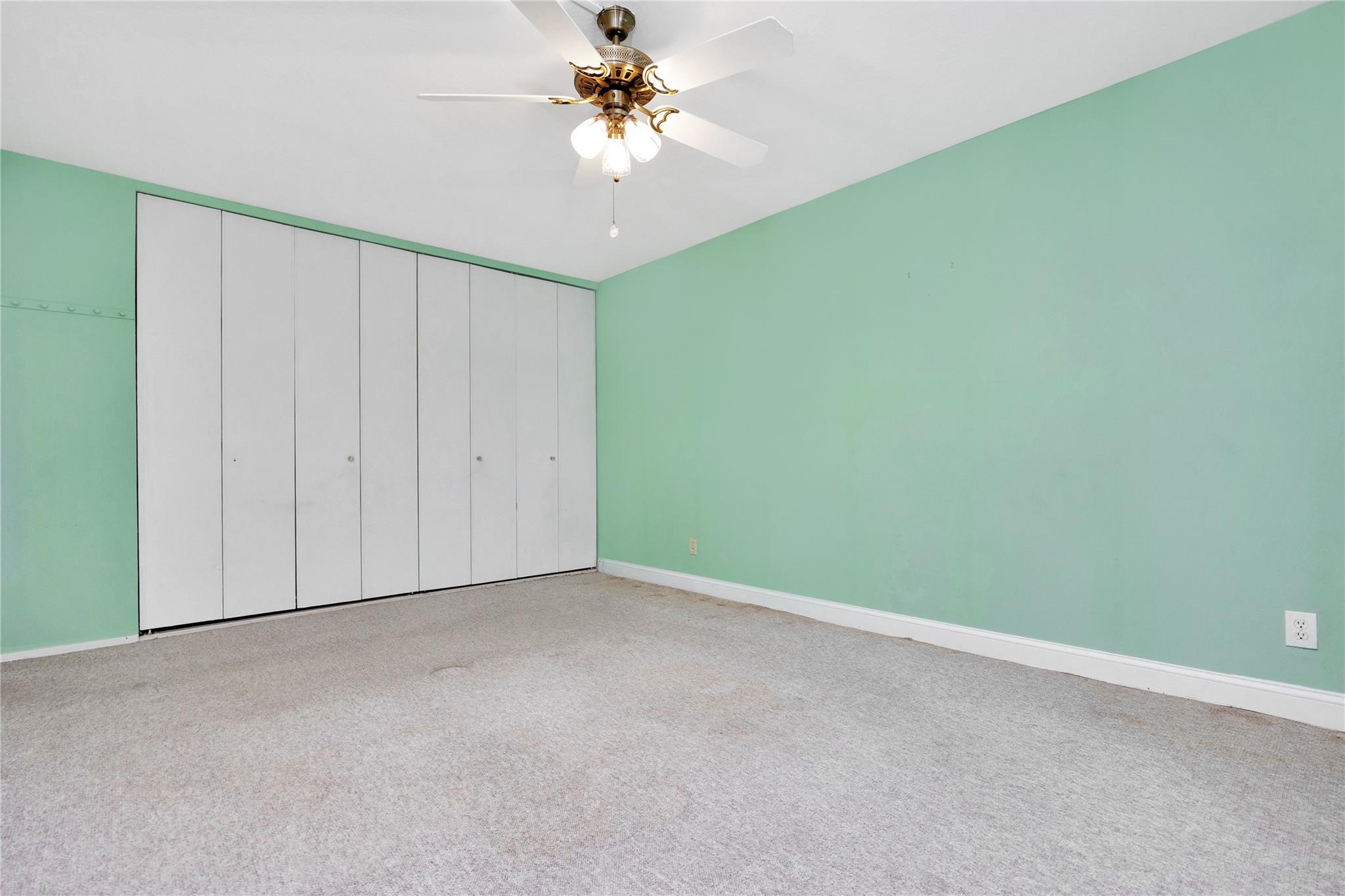34 Richmond Boulevard #1B, Ronkonkoma, New York image 9