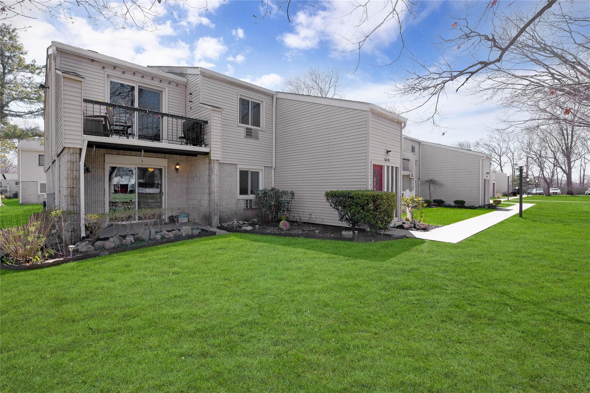 34 Richmond Boulevard #1B, Ronkonkoma, New York image 11