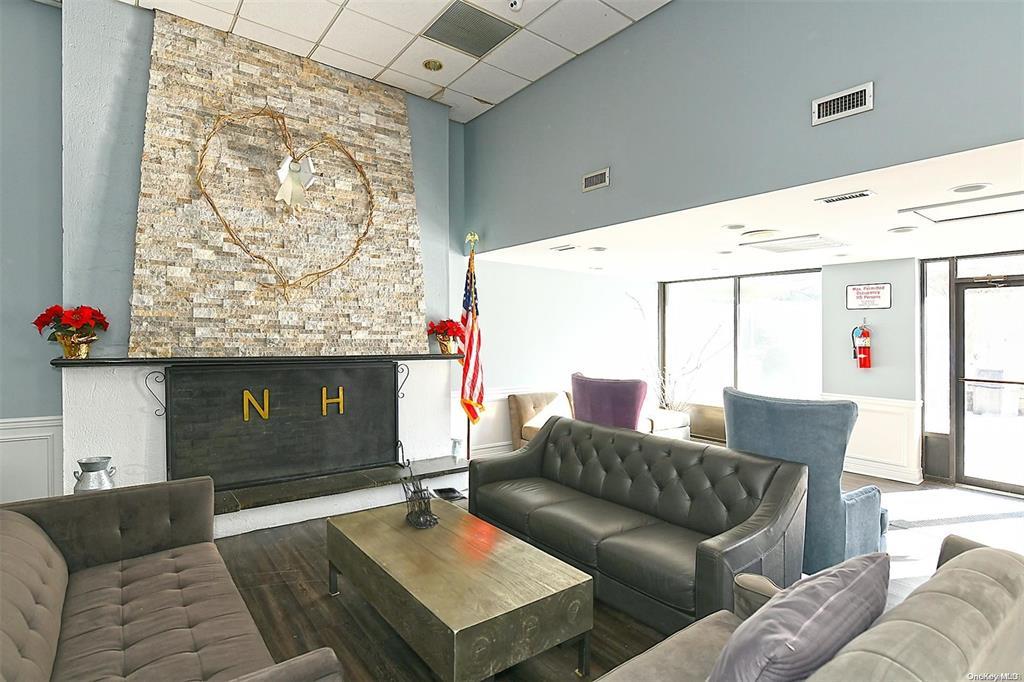 34 Richmond Boulevard #1B, Ronkonkoma, New York image 19