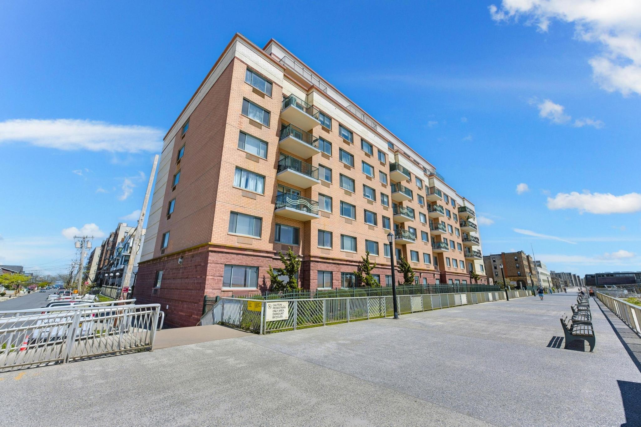 136 Beach 117th Street #5K, Rockaway Park, New York image 3