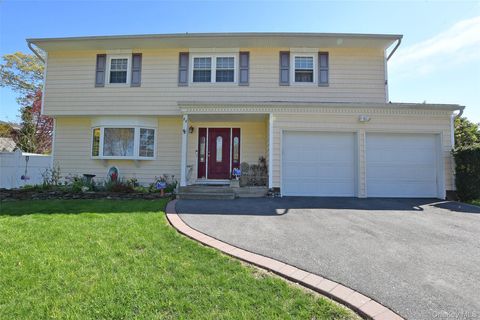 Photo of 22 Clymer Street, Port Jefferson Station, NY 11776 (MLS # 986204)