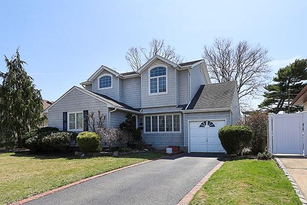 3646 Collector Lane, Bethpage, New York image 1