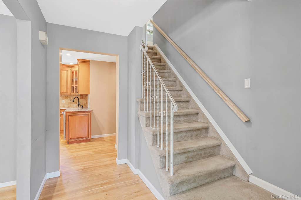 Photo of 10 Foothill Lane, Smithtown, NY 11787 (MLS # 1036711)