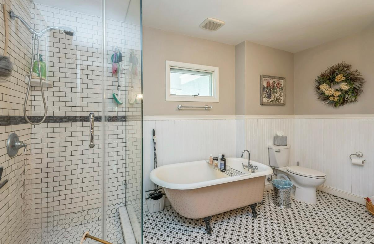110 Red Spring Lane, Glen Cove, New York image 34