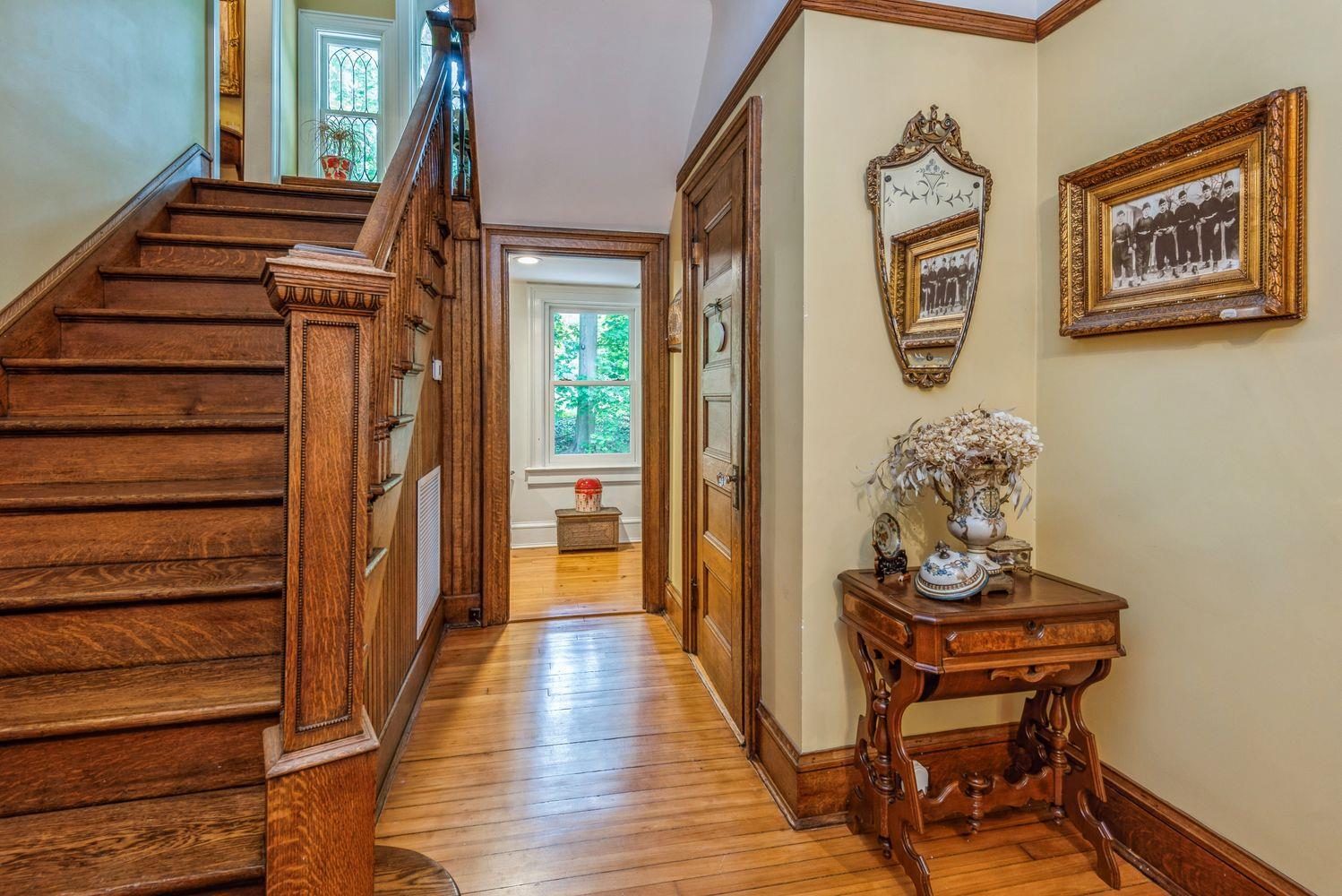 110 Red Spring Lane, Glen Cove, New York image 27